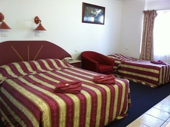Homestead Motel - Hervey Bay Accommodation 2