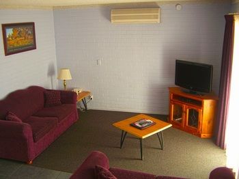 Homestead Motel - Hervey Bay Accommodation 12