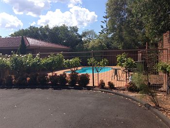 Nunawading Motor Inn - Hervey Bay Accommodation 13