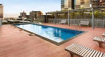 Melbourne Holiday Apartments At McCrae Docklands - Hervey Bay Accommodation 3