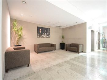 Melbourne Holiday Apartments At McCrae Docklands - Hervey Bay Accommodation 13