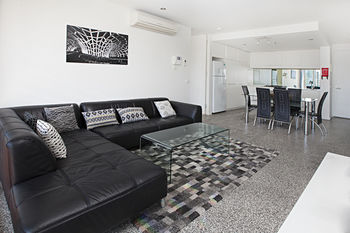 Melbourne Holiday Apartments At McCrae Docklands - Hervey Bay Accommodation 18