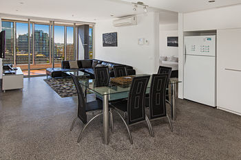 Melbourne Holiday Apartments At McCrae Docklands - Hervey Bay Accommodation 20