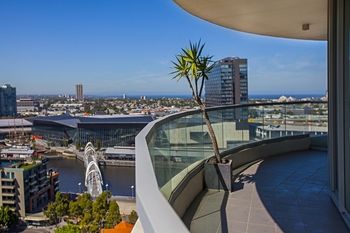 Melbourne Holiday Apartments At McCrae Docklands - Hervey Bay Accommodation 21