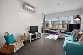 Melbourne Holiday Apartments At McCrae Docklands - Hervey Bay Accommodation 33