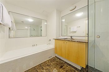 Wyndel Apartments - Shoremark - Hervey Bay Accommodation 2