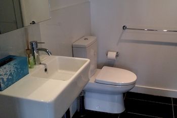 Aura On Flinders Serviced Apartments - Tourism Hervey Bay 31