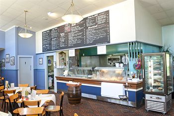 Hotel Gosford - Hervey Bay Accommodation 11
