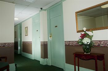 Hotel Gosford - Hervey Bay Accommodation 15