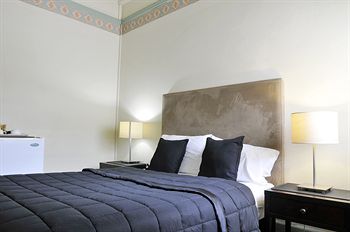 Hotel Gosford - Hervey Bay Accommodation 22