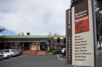 Matthew Flinders Hotel - Hervey Bay Accommodation 0