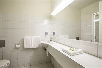 Matthew Flinders Hotel - Hervey Bay Accommodation 6