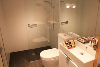 Guilfoyle Apartments - Hervey Bay Accommodation 4