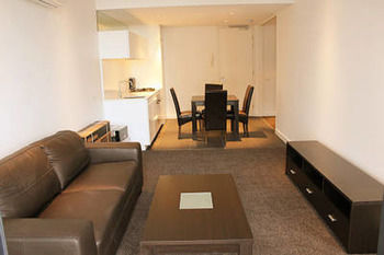 Guilfoyle Apartments - Hervey Bay Accommodation 12