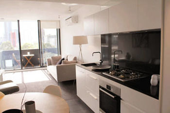 Guilfoyle Apartments - Hervey Bay Accommodation 23