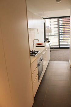 Guilfoyle Apartments - Hervey Bay Accommodation 24