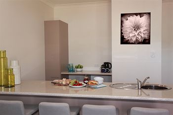 H Boutique Hotel - Tourism Hervey Bay 1