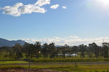 H Boutique Hotel - Tourism Hervey Bay 9