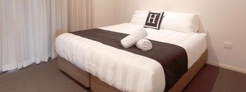 H Boutique Hotel - Tourism Hervey Bay 16