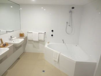 Dingley International Hotel - Hervey Bay Accommodation 7