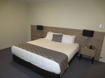 Dingley International Hotel - Hervey Bay Accommodation 23