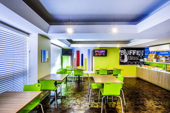Ibis Budget Fawkner - Hervey Bay Accommodation 14