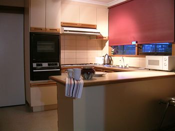Australian Home Away @ East Doncaster George - Hervey Bay Accommodation 7