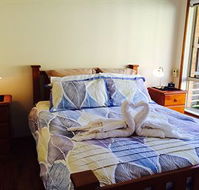 Australian Home Away  East Doncaster Andersons Creek 1 - Hervey Bay Accommodation