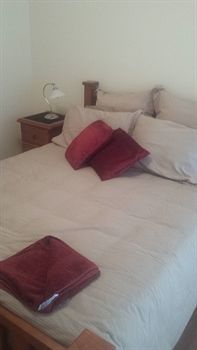 Australian Home Away @ East Doncaster Andersons Creek 1 - Hervey Bay Accommodation 14