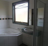 Australian Home Away  Box Hill 32 - Hervey Bay Accommodation