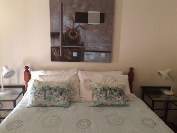 Australian Home Away @ Doncaster Andersons Creek 2 - Hervey Bay Accommodation 1