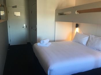 Ibis Budget Casula Liverpool - Hervey Bay Accommodation 14