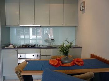 Australian Home Away @ Market Square Melbourne - Hervey Bay Accommodation 5