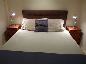 Australian Home Away @ Market Square Melbourne - Hervey Bay Accommodation 11