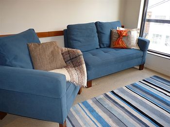 Australian Home Away @ Market Square Melbourne - Hervey Bay Accommodation 12