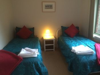 Australian Home Away Ringwood @ Bardia - Hervey Bay Accommodation 11