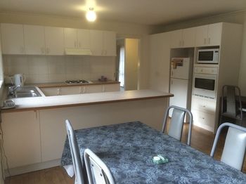 Australian Home Away Ringwood @ Bardia - Hervey Bay Accommodation 14