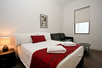 The Star Apartments - Hervey Bay Accommodation 6