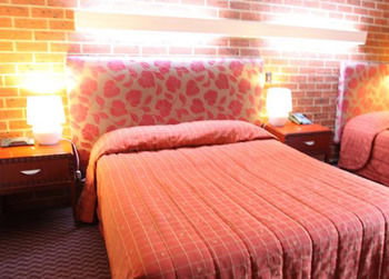 Carnegie Motor Inn - Hervey Bay Accommodation 1
