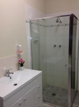Carnegie Motor Inn - Hervey Bay Accommodation 4