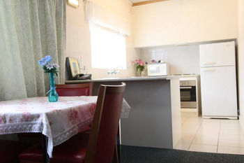 Carnegie Motor Inn - Hervey Bay Accommodation 11