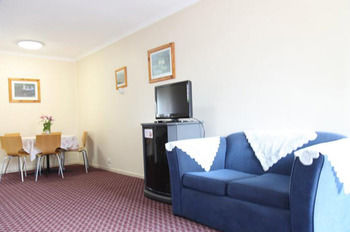 Carnegie Motor Inn - Hervey Bay Accommodation 12