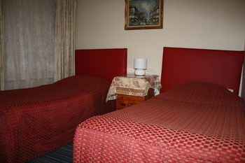 Carnegie Motor Inn - Hervey Bay Accommodation 24
