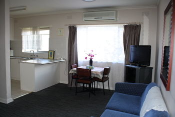 Carnegie Motor Inn - Hervey Bay Accommodation 36