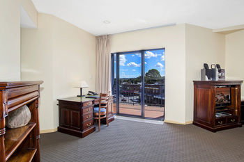 Quality Suites Boulevard On Beaumont - Hervey Bay Accommodation 4