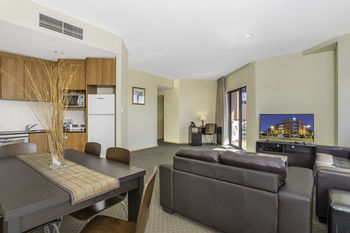 Quality Suites Boulevard On Beaumont - Hervey Bay Accommodation 7