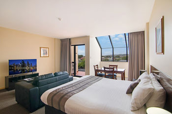 Quality Suites Boulevard On Beaumont - Hervey Bay Accommodation 11