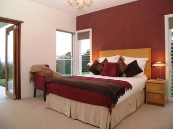Alexandria Retreat - Hervey Bay Accommodation 13