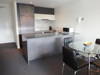 Southbank Apartments - Wrap - Tourism Hervey Bay 3