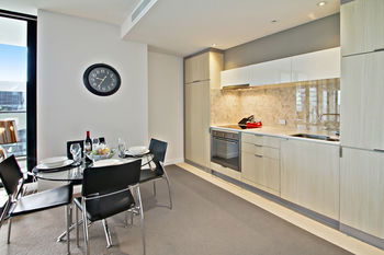 Southbank Apartments - Wrap - Tourism Hervey Bay 18